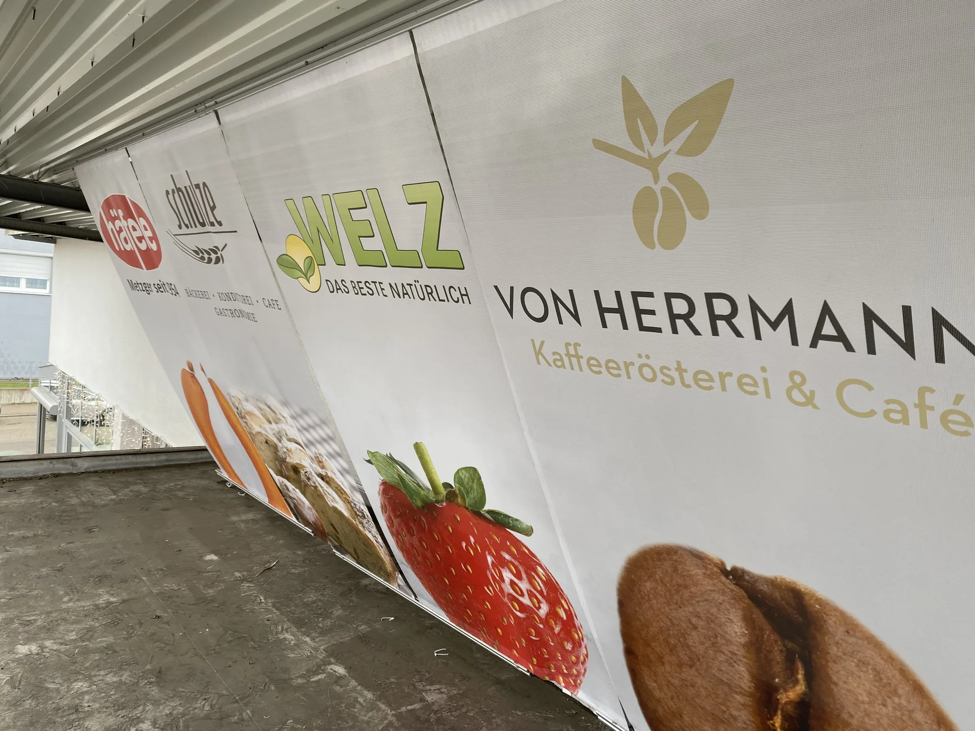 Fassadenbanner – Außenwerbung