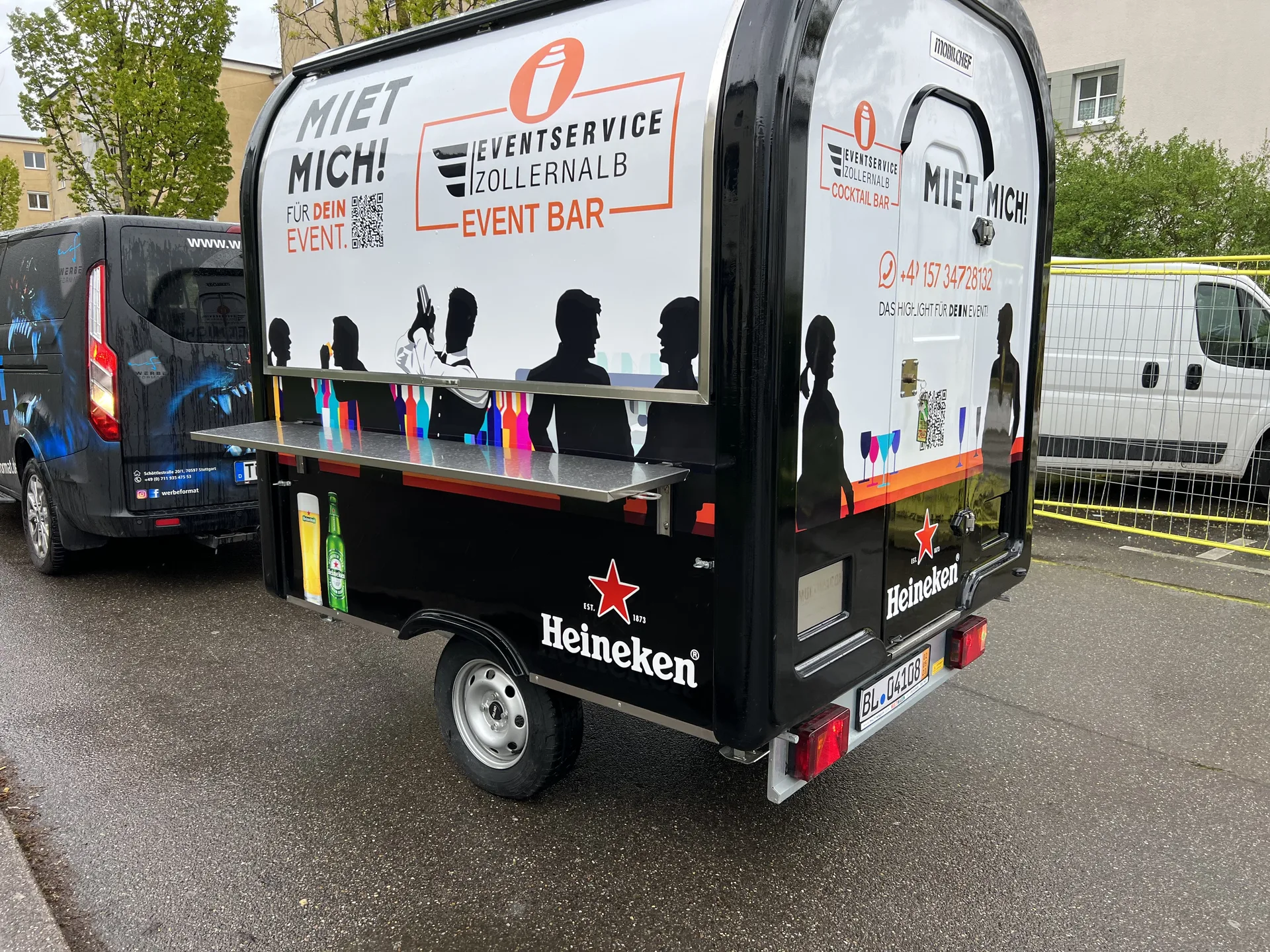 Event-Bar – Anhänger-Folierung