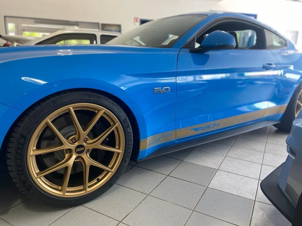 Ford Mustang – Folierung Blau