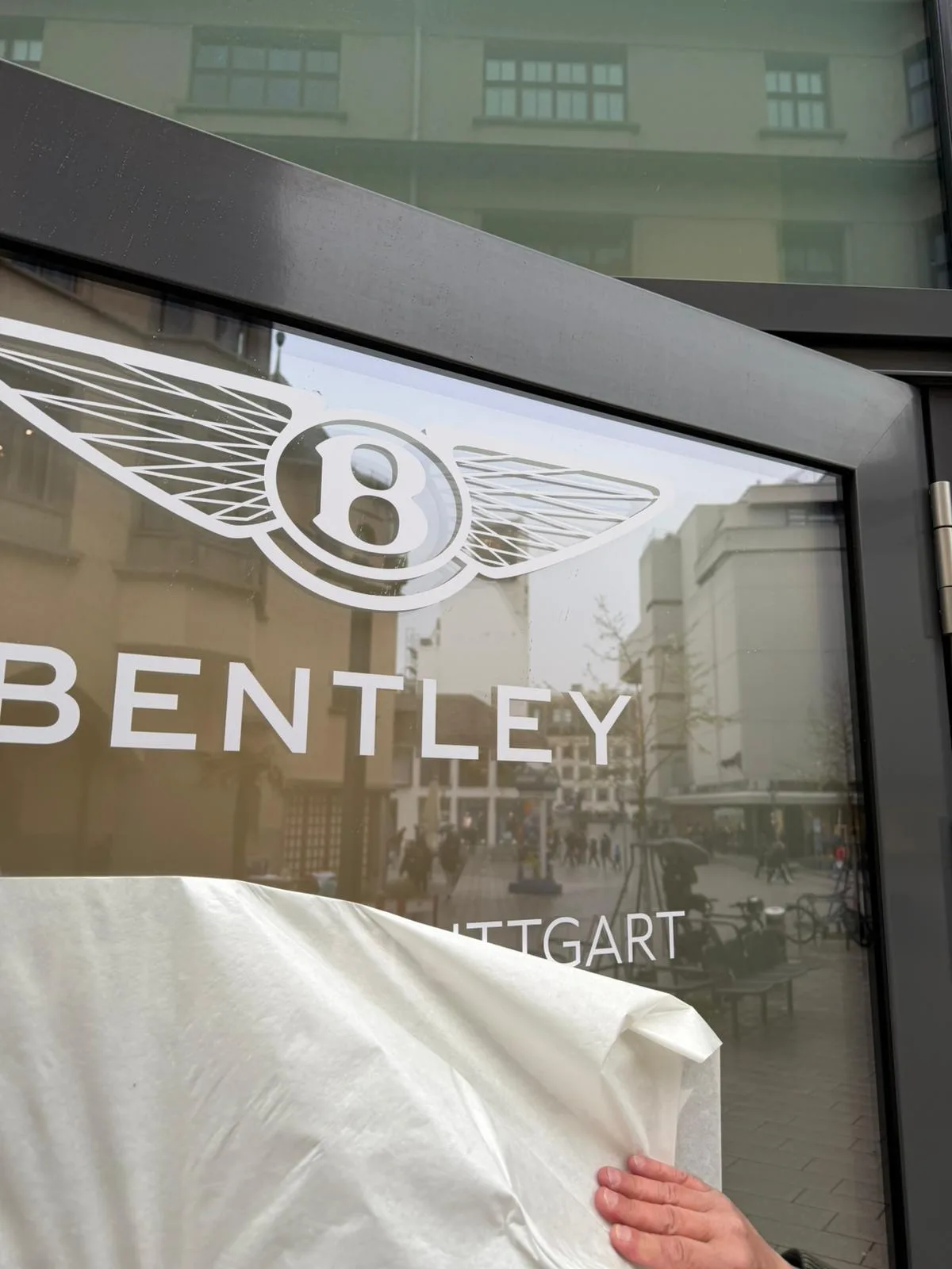 Bentley – Schaufensterbeschriftung