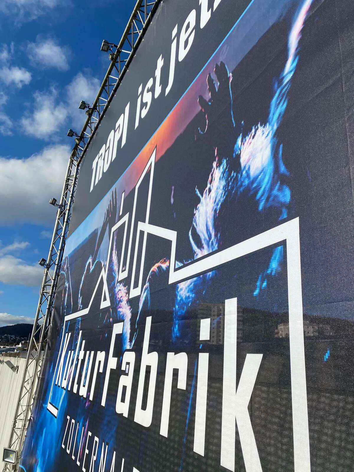 KulturFabrik – Fassadenbanner