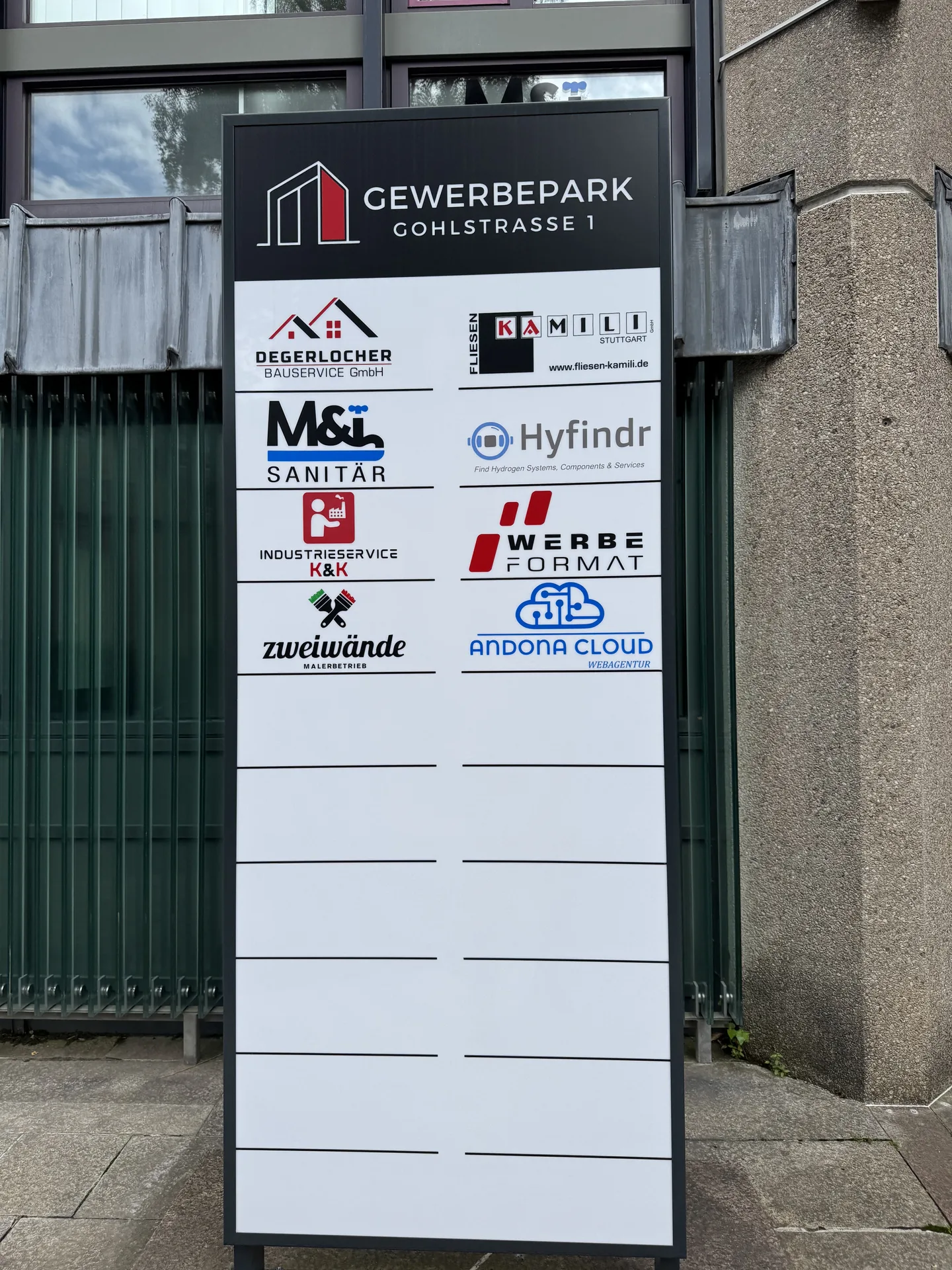 Gewerbepark – Pylon