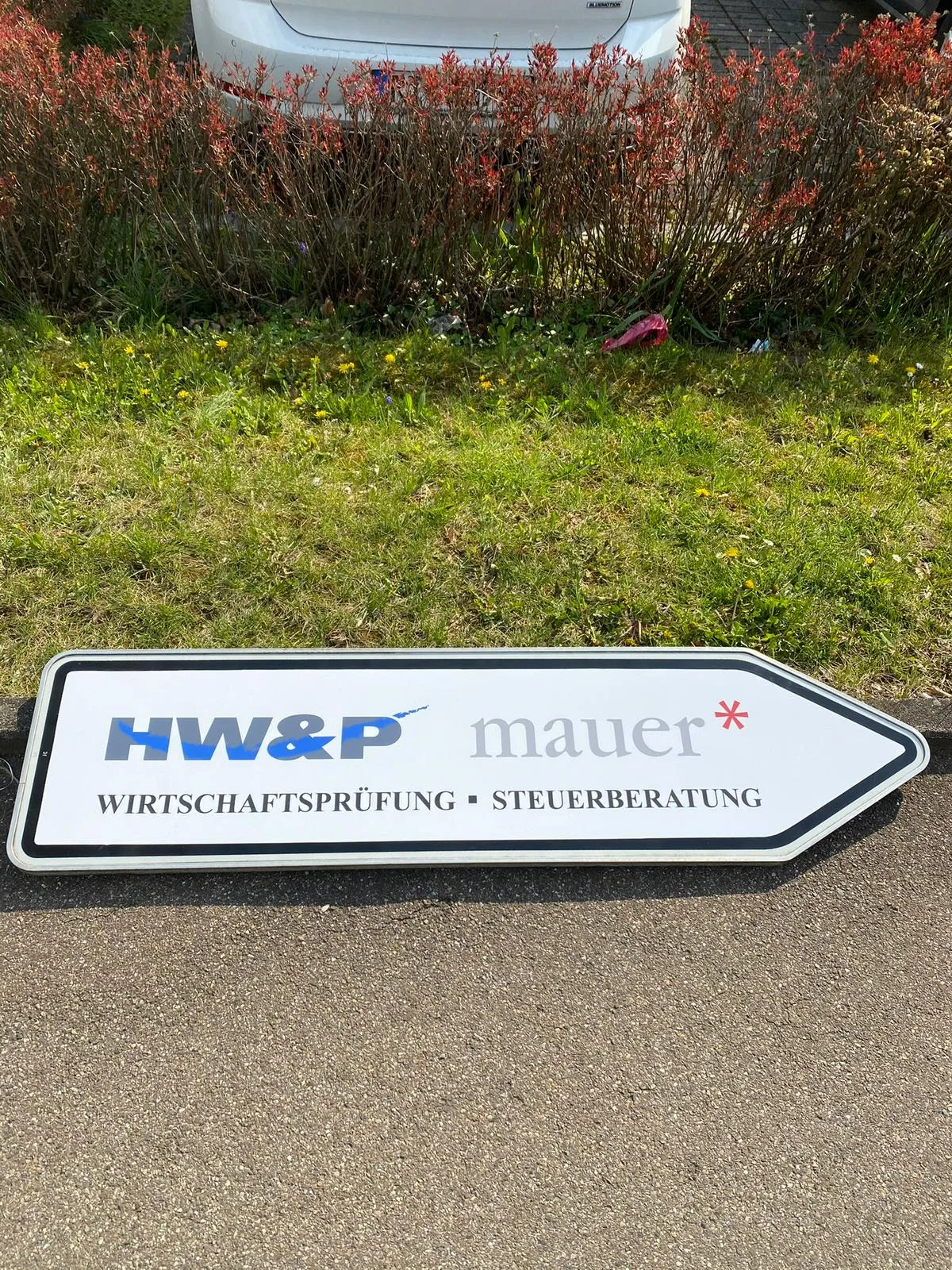 HWP – Pfeilschild-Montage